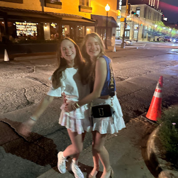 Meet your Posher, Preppyxbellz - Picture 1 of 1